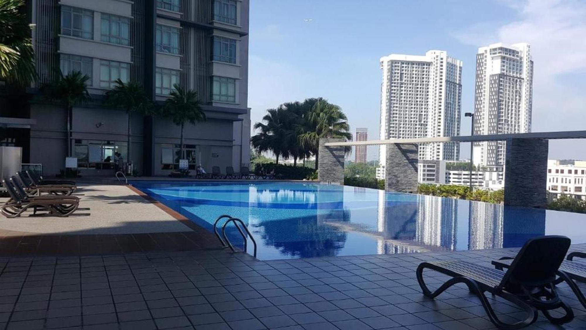 Shaftesbury Residences Cyberjaya Studio Suites Free Parking Экстерьер фото